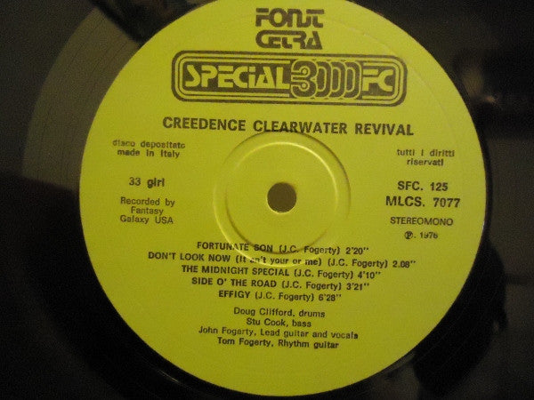 Creedence Clearwater Revival : Creedence Clearwater Revival (LP, Album, RE)