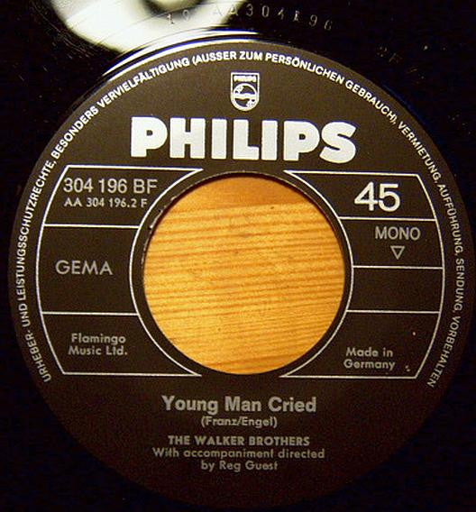 The Walker Brothers : The Sun Ain't Gonna Shine Any More / Young Man Cried (7", Single, Mono, RE)