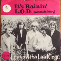 Lenne & The Lee Kings : It's Rainin' / L.O.D. (Love On Delivery) (7", Single, Red)