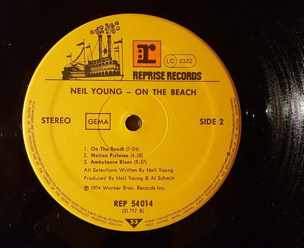 Neil Young : On The Beach (LP, Album)