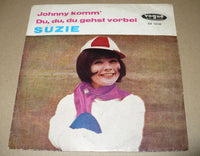 Suzie (2), Larry Finneran Und Sein Orchester : Johnny Komm' / Du, Du, Du Gehst Vorbei (7", Single)