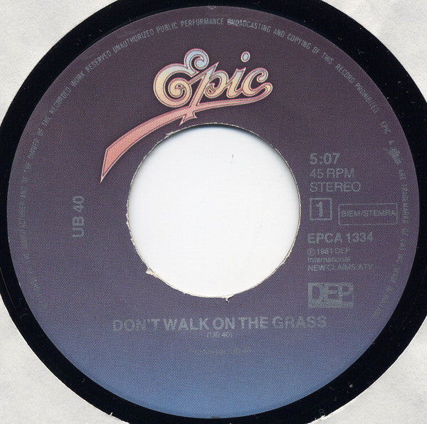 UB 40* : Don't Walk On The Grass (7", Single)
