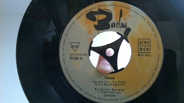 Brigitte Bardot / Les Aymara : Sidonie / La B-B-Bamba (7")