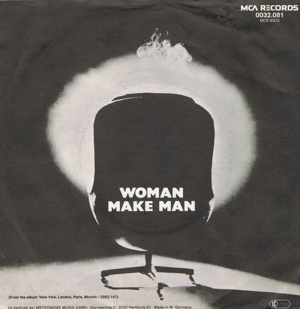 M (2) : Moonlight And Muzak (7", Single)