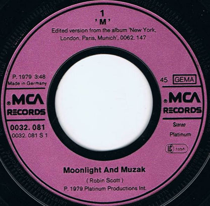 M (2) : Moonlight And Muzak (7", Single)