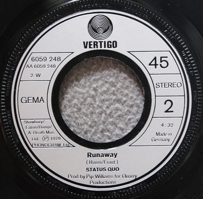 Status Quo : Living On An Island (7", Single)