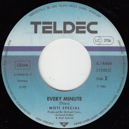 Moti Special : Stop! Girls Go Crazy (7", Single)