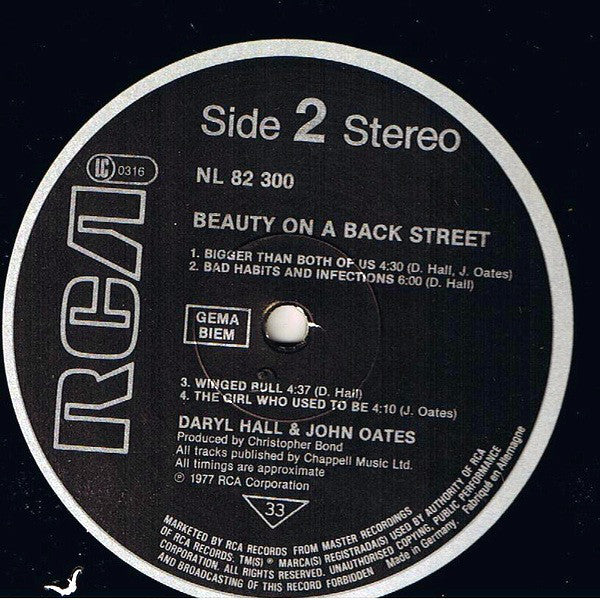 Daryl Hall & John Oates : Beauty On A Back Street (LP, Album, RE)