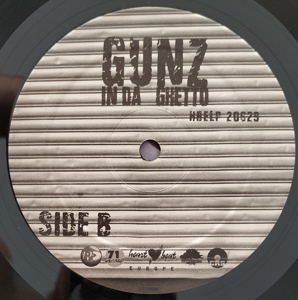 Various : Gunz In Da Ghetto (LP, Comp)