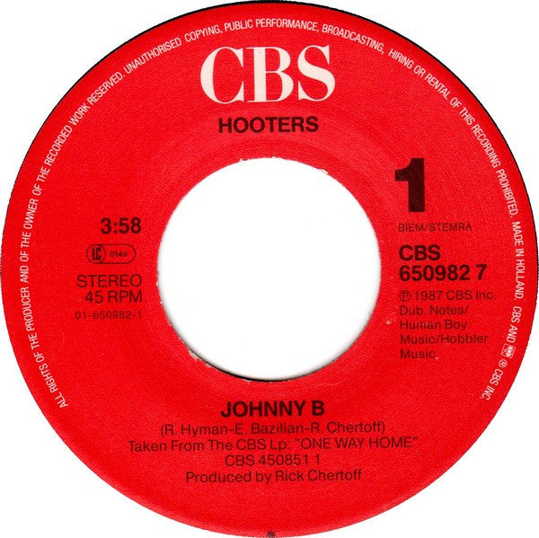 Hooters* : Johnny B (7", Single)