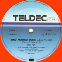 Fun Fun : Living In Japan (12", Maxi, Ora)