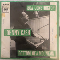 Johnny Cash : Bottom Of A Mountain / Boa Constrictor (7", Single)
