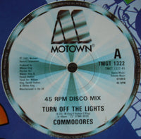 Commodores : Turn Off The Lights (12")