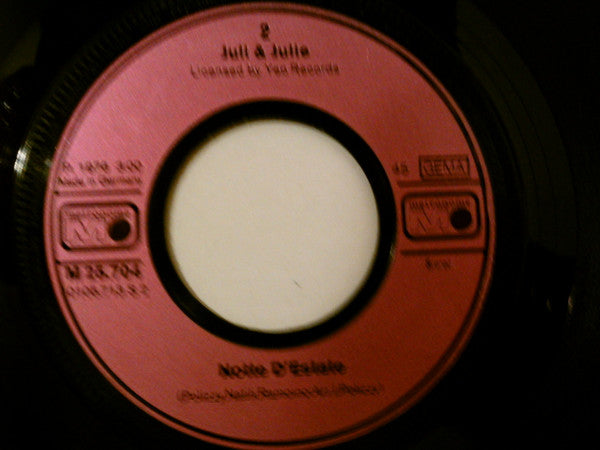 Juli & Julie* : Una Storia D'Amore (7")
