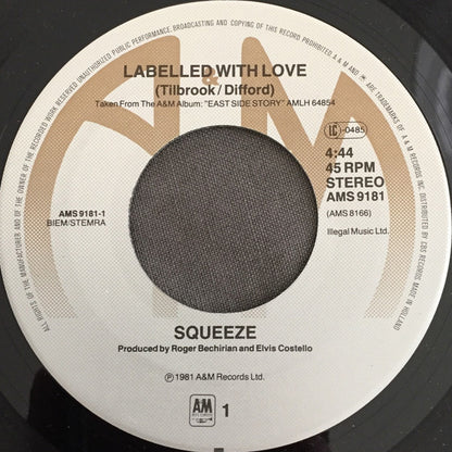 Squeeze (2) : Labelled With Love (7", Single)