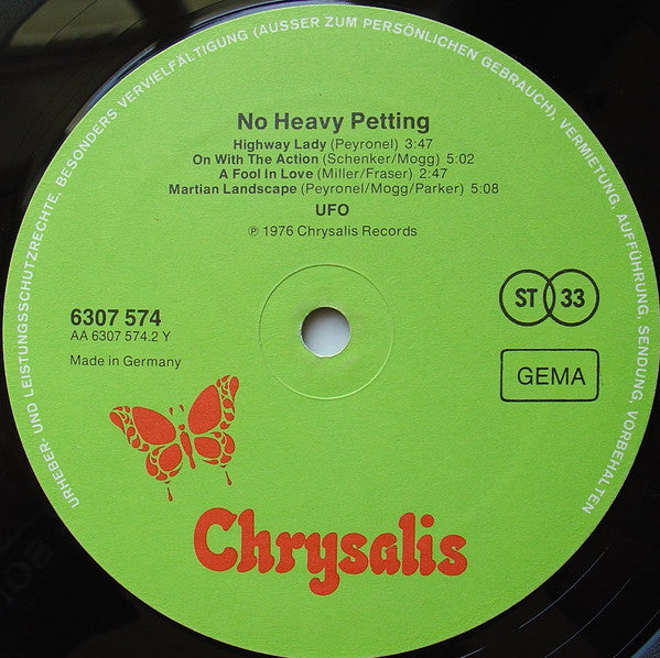 UFO (5) : No Heavy Petting (LP, Album)