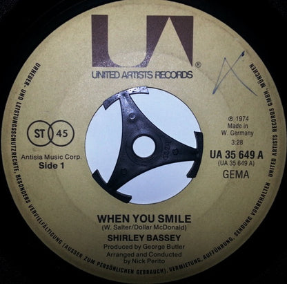 Shirley Bassey : When You Smile (7", Single)
