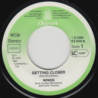 Wings (2) : Getting Closer (7", Single)