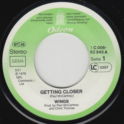 Wings (2) : Getting Closer (7", Single)