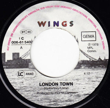 Wings (2) : London Town (7", Single)
