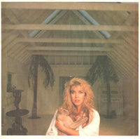 Judie Tzuke : The Cat Is Out (LP, Album)