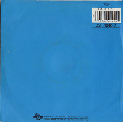Two In A Box : Wiggle It (Limited DeeJay Edition) (7")