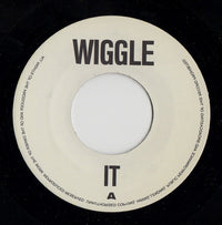Two In A Box : Wiggle It (Limited DeeJay Edition) (7")