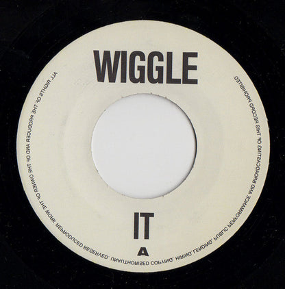 Two In A Box : Wiggle It (Limited DeeJay Edition) (7")