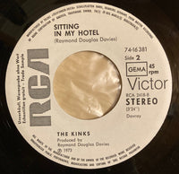 The Kinks : Sweet Lady Genevieve / Sitting In My Hotel (7", Single, Promo)
