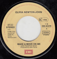 Olivia Newton-John : Make A Move On Me (7", Single)