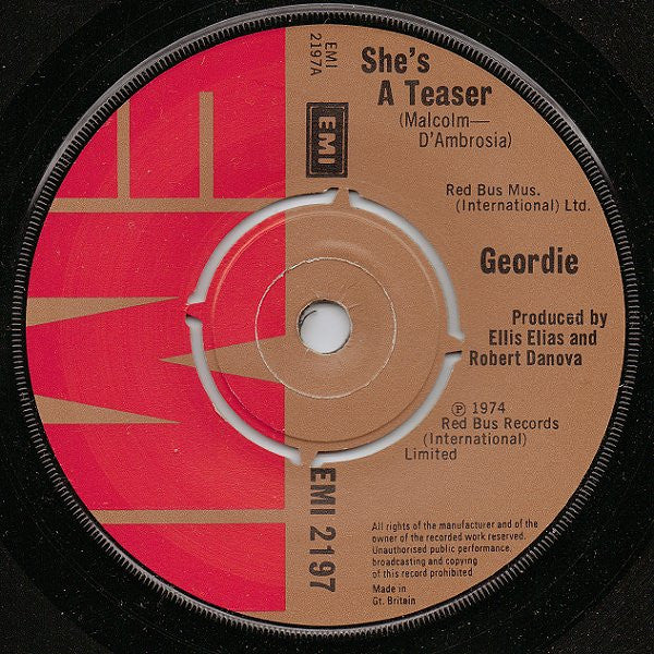 Geordie : She's A Teaser (7", Single)