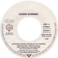 Donna Summer : Love Is In Control (Finger On The Trigger) (7", Single)
