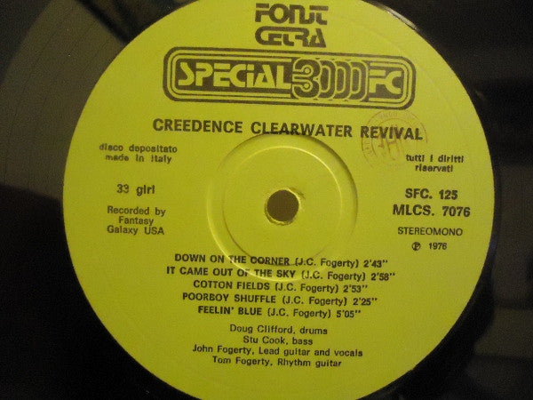 Creedence Clearwater Revival : Creedence Clearwater Revival (LP, Album, RE)