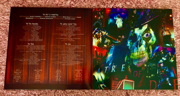 Alice Cooper (2) : Theatre Of Death - Live At Hammersmith 2009 (2xLP, Red + DVD-V + Ltd)