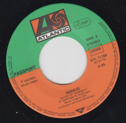 Passport (2) : New Moon (7", Single, Lar)
