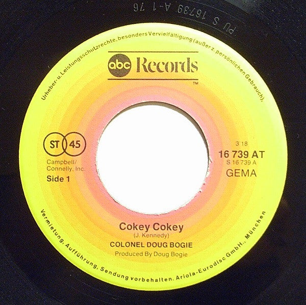 Doug Bogie : Cokey Cokey / Away In A Manger (7", Single)