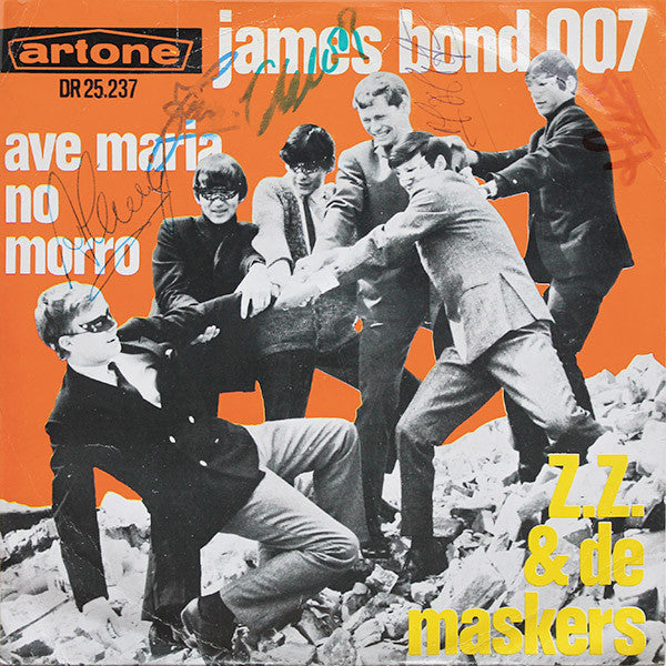 Z.Z. & De Maskers* : Ave Maria No Moro / James Bond 007 (7", Single)