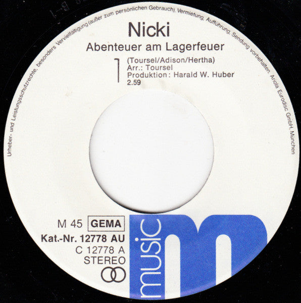 Nicki (8) : Abenteuer Am Lagerfeuer (7", Single)
