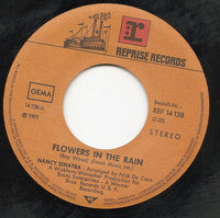 Nancy Sinatra : Flowers In The Rain (7", Single)