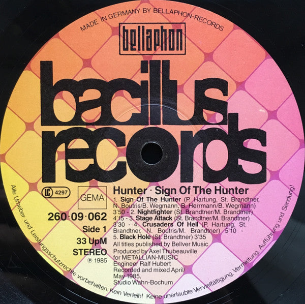 Hunter (23) : Sign Of The Hunter (LP, Album)