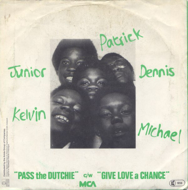 Musical Youth : Pass The Dutchie (7", Single)