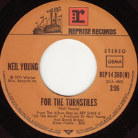 Neil Young : Walk On (7", Single)