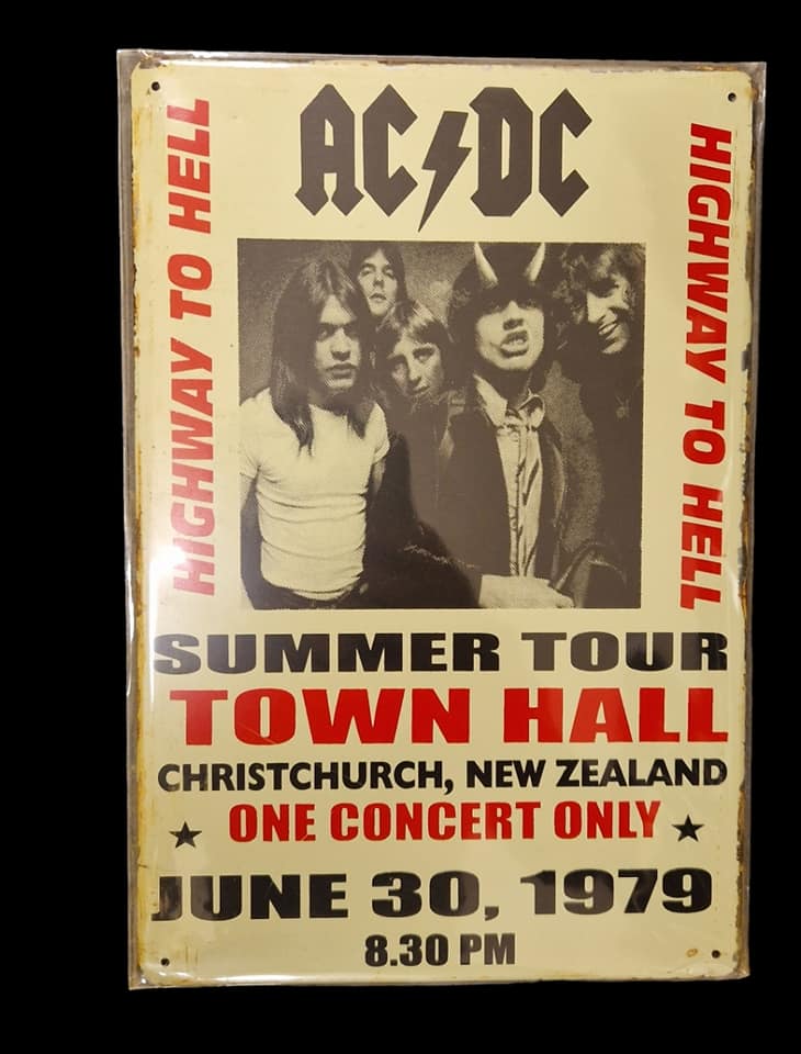 AC/DC Summer tour Town Hall