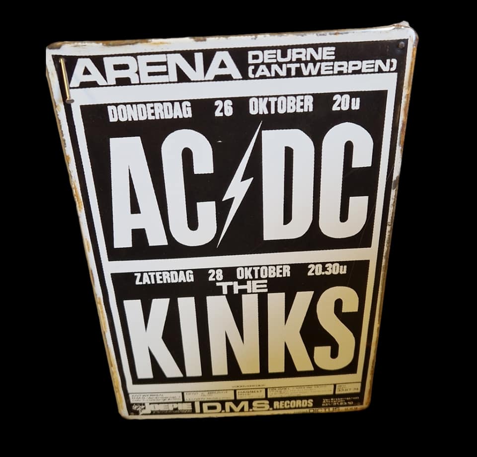 The Kinks & AC/DC - Concert