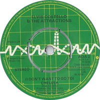 Elvis Costello And The Attractions* : (I Don't Want To Go To) Chelsea (7", Single, Kno)