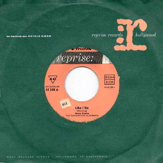 Nancy Sinatra : Think Of Me / Like I Do (7", Single)