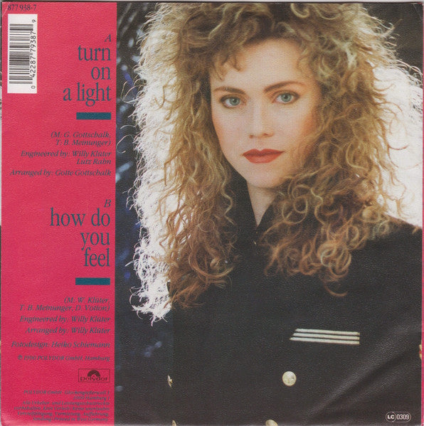 Ann Thomas (2) : Turn On A Light (7", Single)