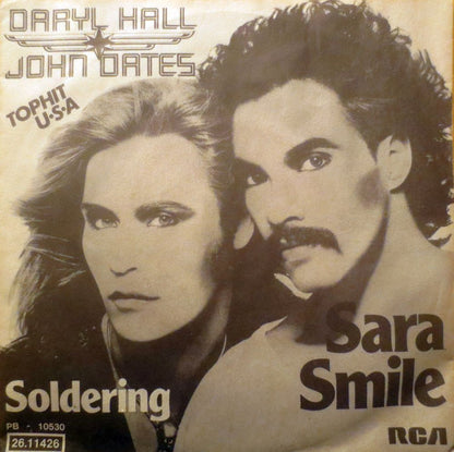 Daryl Hall John Oates* : Sara Smile (7", Single)