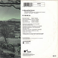 The Housemartins : Me And The Farmer (7", Single)