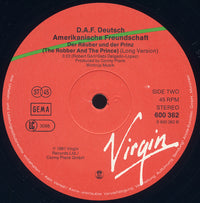 Deutsch Amerikanische Freundschaft : Der Mussolini / Der Räuber Und Der Prinz (12", Single)